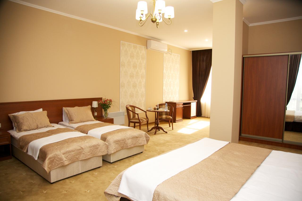 Dioskuria Hotel Sukhumi Exterior foto